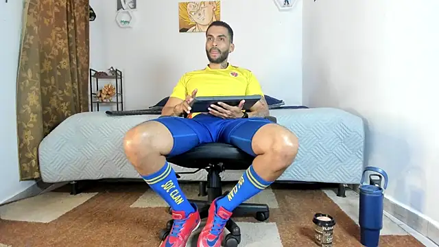 🔑🔐 Football and desire ⚽️🍑😏 - فيديو من Yafir-Jafet موديل الكام