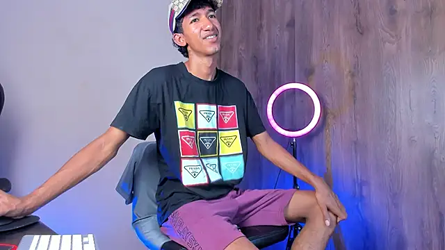 Erotic ass dance