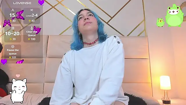 Playing with my cock - video by Kissa- cam model