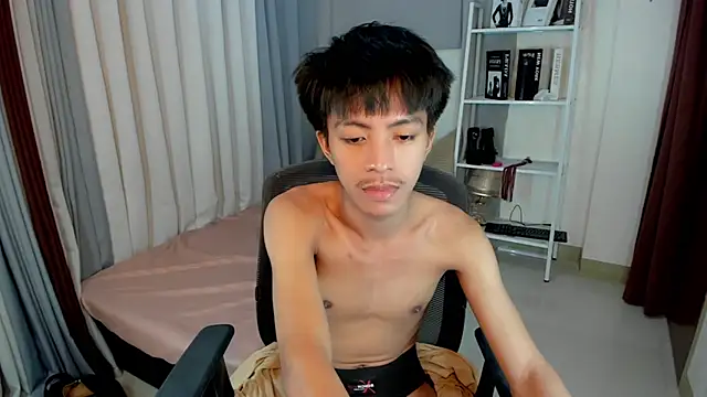 CUM IN MOUTH - video by davincihugecock cam model