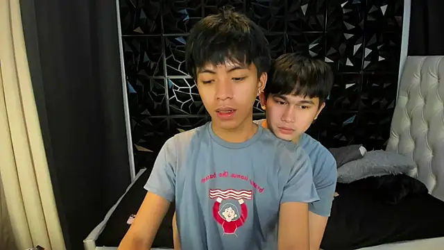 DANIEL MAKE JAY'S HOLE CRY AFTER A MASSIVE DILDO SHOW AND FUCK HIM AFTERWARDS - video oleh davincihugecock kamera model