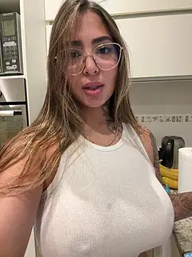 SHOW ASSHOLE AND PUSSY IN DOGGY - vídeo de la modelo de cam maferalvarexxx