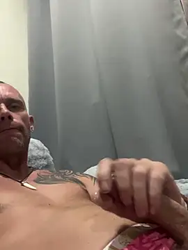 [18 Jan 22:23] Public Show – видео вебкам-модели sexytony82