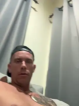 [22 Jan 18:52] Private Show - video by sexytony82 cam model