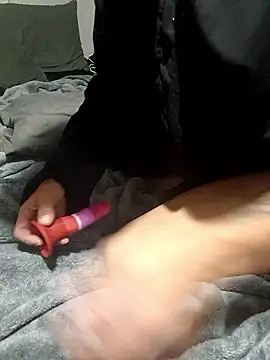 [16 Apr 22:31] Public Show little toy in my ass 😋 🔥
