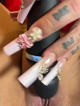 Filling My Creamy Pussy With Domi