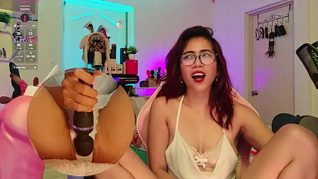 Private Show Domi & Squirt - video by 25sweetlilbunny cam model
