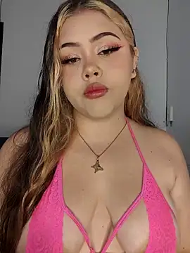 bounce tits 😋 – video modela na kameri Emma-Roy