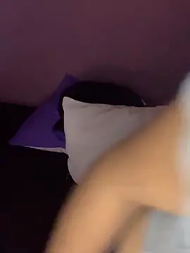 [20 Jan 13:22] Private Show – video od webkamerové modelky aixita89