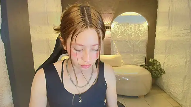 BIG SHOW ♠ NAKED DILDO COWGIRL PLAY PUSSY AND MORE...