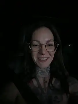 NACKT Bestellung MC DriveIn   LIVE im stream - Lea-Kirsch adlı kamera modelinin videosu