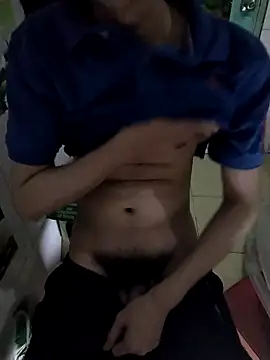 Ngồi một mình massage cu