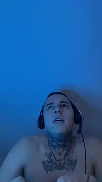 [17 Jan 13:07] Public Show - video by COLOMBIAN20CM cam model