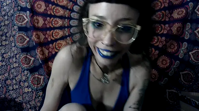 [17 Jan 01:04] Private Show — filmik xxEMMxxx, modela(-lki) na kamerkach