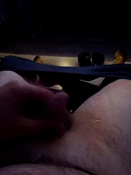 [11 Apr 01:38] Public Show - Batman_8411主播的视频