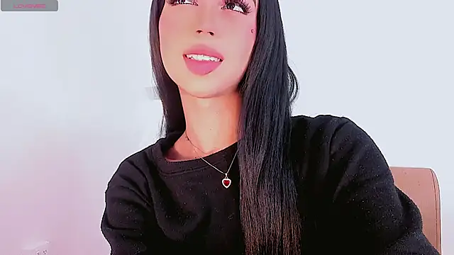 ASS HORNY - vídeo de la modelo de cam Miss-Saraii