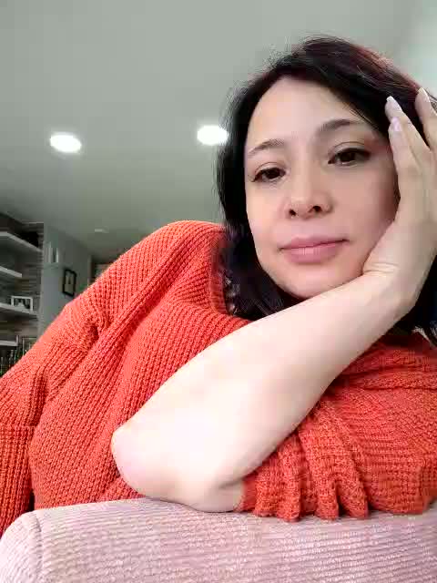 Cheatting in my house - video by Asuna_x cam model