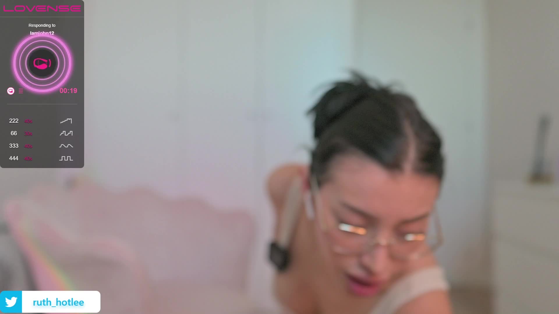 Nice Anal Standing Juicy Squirt - RuthLee 的视频