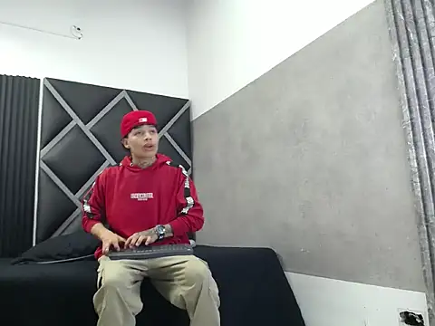 Enjoy my body, and feel all my pleasure - فيديو من Dogan_Renzo0 موديل الكام