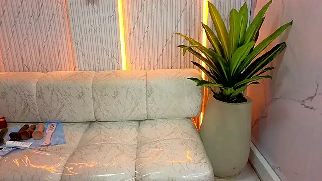 I love being with you, darling. - video của người mẫu cam angele_roux_tp