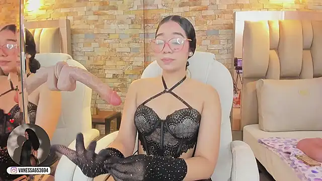 Blowjob and ride dildo, i don't need more words, just enjoy...😈 - video di kendall_grace modella di cam