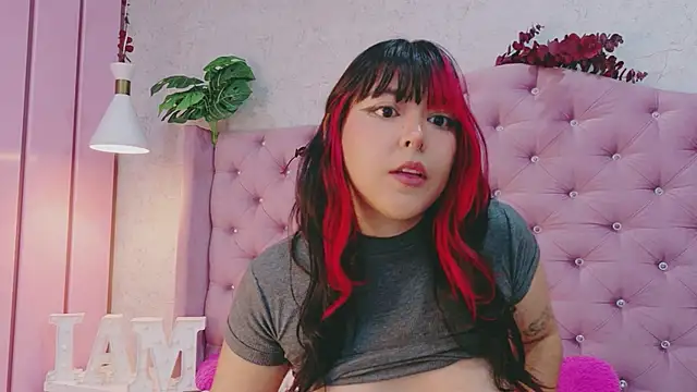 tists show and fuck pussy - video của người mẫu cam EllieNeptune_