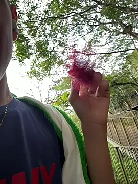 I got on a swing and put on a huge show outdoors, enjoy it, I had a lot of fun 🛝🛝 – video od webkamerové modelky Naim_TheKing