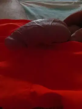 [18 Jan 12:58] Public Show - video by dani00696 cam model