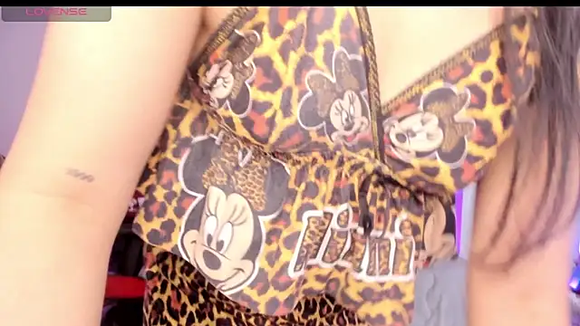 [22 Jan 10:10] Private Show - vídeo de la modelo de cam Lucia_24x