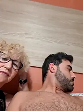 [18 Jan 19:42] Public Show - video av solsit1990 cam-modell