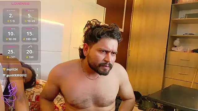 [30 Jan 17:32] Private Show - video van RashelANDCerverus cam-model