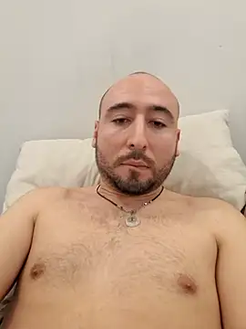 [18 Jan 11:32] Public Show - vidéo du modèle de showcams Perseo95