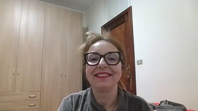 [9 Feb 07:21] Private Show – видео вебкам-модели Miasexmilf