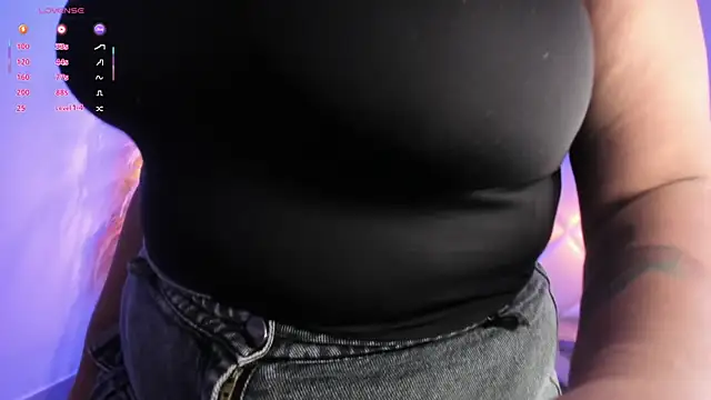 Ride + Bigtits bounce - video van Dojaaiisha cam-model