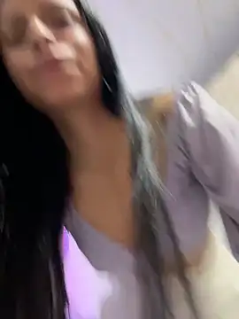 dildo in my pussy + show bbobs + mamada