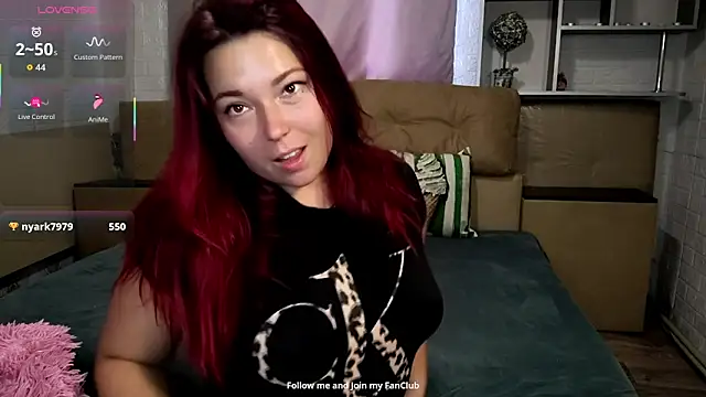 Hot  pussy  play    big  squirt  💦 - відео від вебкаммоделі NotYourDoll