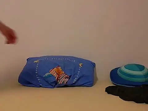 [25 Apr 03:25] Public Show - video by dh_jk cam model