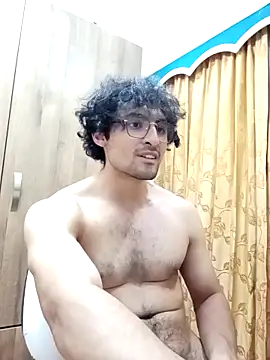 [30 Jan 02:58] Private Show – video modela na kameri Apolo_Men