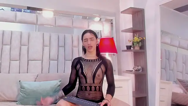 Dance and blowjob with saliva🤤 - video by KeniaVelvet_ cam model