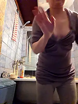 ass show, finger－カメラキャストの-LOLA-LOLA-の動画