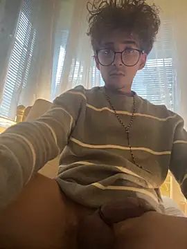 [14 Mar 07:13] Public Show - video by monkeyk1ng cam model