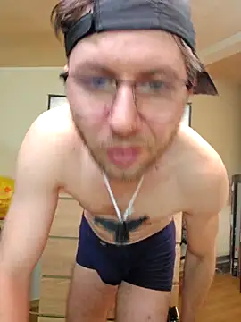 [29 Jan 13:46] Public Show - Video von MagnificoSexy-boy-hot-93 Cam-Model