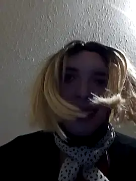 [6 Jun 23:01] Public Show – video af JacqBlack68