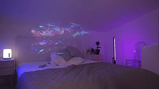 Nipple clamps, handcuffs show - video by Sarah_Pink cam model