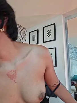 MAKE SQUIRT BABE 💦