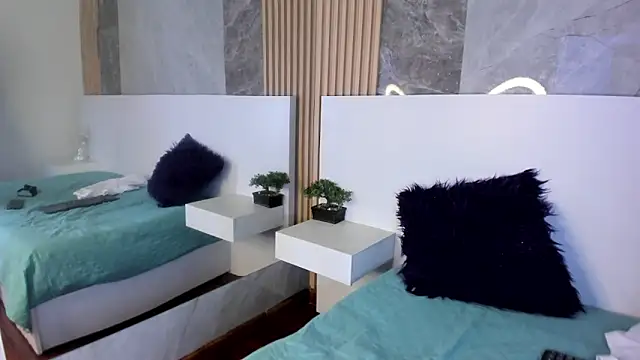 [1 Mar 14:44] Private Show - Vídeo de HannaWen_, modelo de vídeos