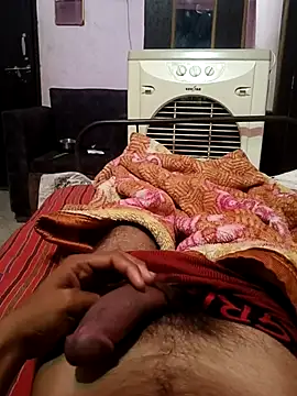 [25 Jun 04:05] Public Show - video by Richaji53 cam model