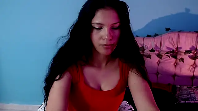 [13 Feb 00:34] Public Show - clip cu amber_miller18 model videochat