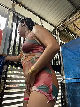 [19 Sep 12:38] Taking a shower while masturbating.