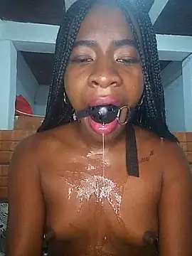 🤤Very deep throat 🤤 - video di Ebonybaby777 modella di cam